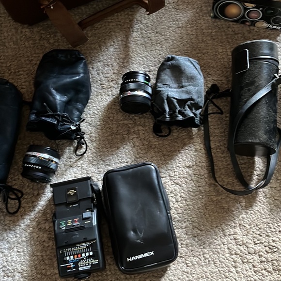 many cameras, many different size lenses, camera affect lenses and perfect shape - Picture 1 of 16